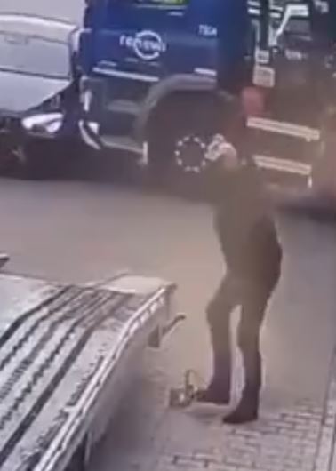 Был новенький мерин
