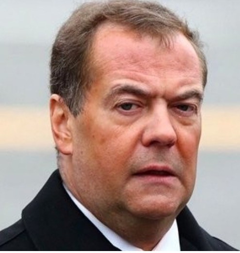 Дмитрий Медведев прокомментировал снятие моратория на размещение ракет средней и меньшей дальности