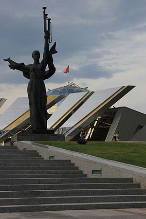 Едем на Новый Год в Минск на машинах семьи с детьми (6-15 лет), давайте советы.