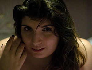 Изнасилованная "беженцами" ультралевая немка извинилась перед насильниками