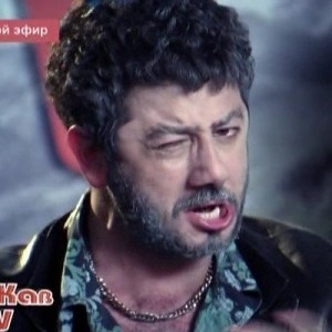 Затопленные улицы Сочи автомобилистам не помеха