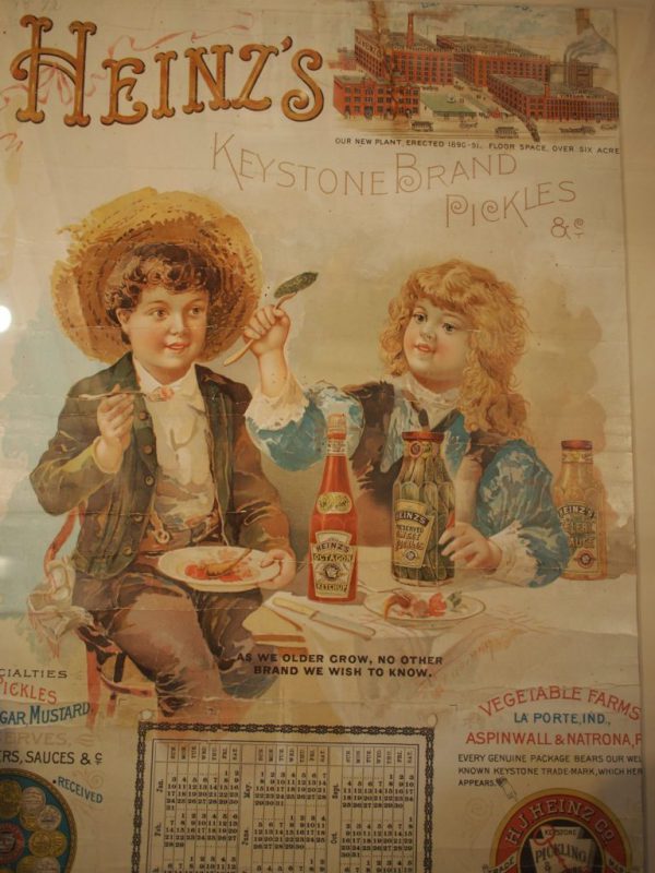 Почему кетчуп Heinz уже 100 лет выпускают в прозрачных бутылках