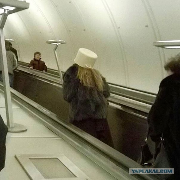 Метро и экстравагантные люди в нем