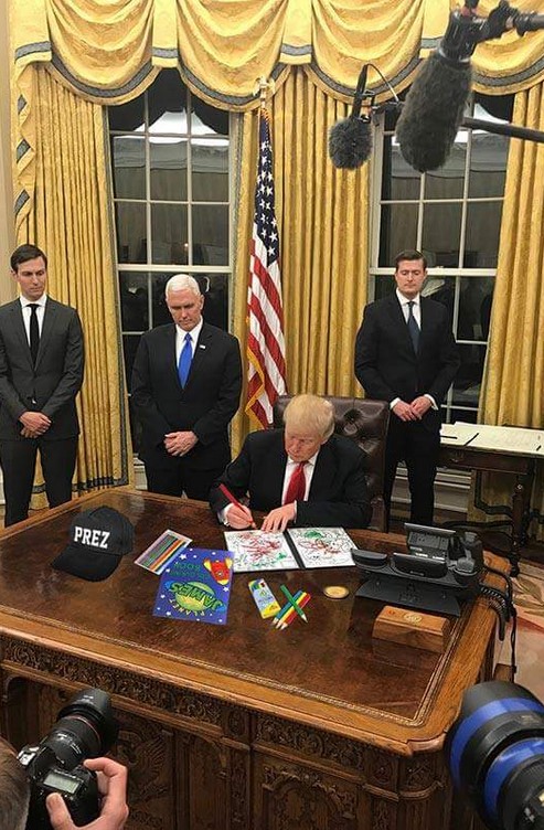 Трамп: "Да вы посмотрите, как я рисую!"