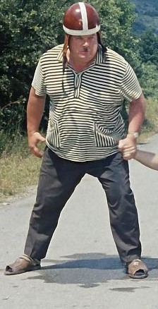Опустить забрало