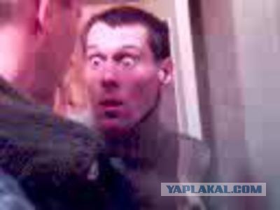 Дебил в магазине !