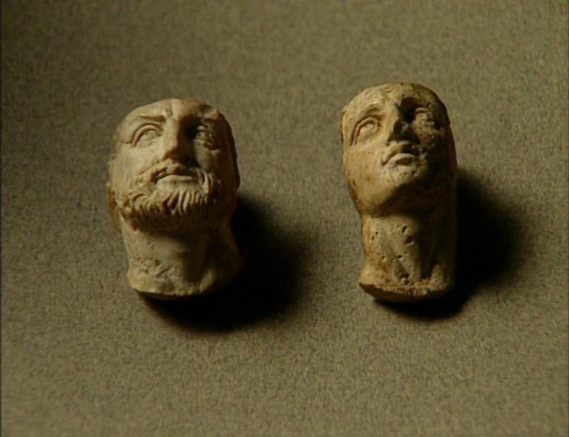 Исторические бюсты в миниатюре