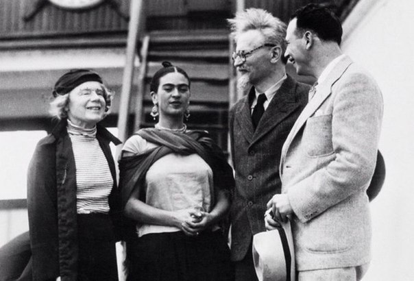 История в фотографиях