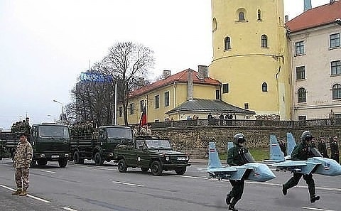 Познер заявил, что не понимает смысла военного парада в День Победы