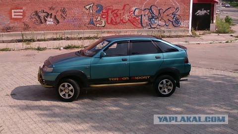 Nissan Чудо.