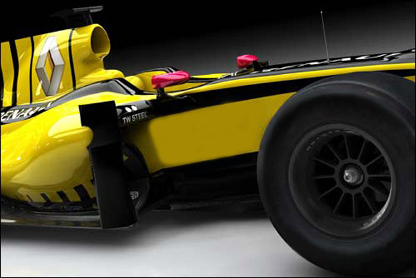 Renault теперь ездит с логотипом Lada