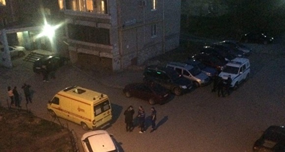 Житель Екатеринбурга закидал камнями скорую помощь, которая приехала на вызов