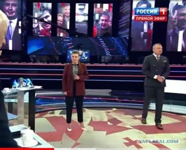 Сторонники Саакашвили вытерли ноги о российский флаг