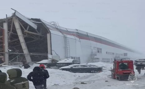 Крыша одного из цехов предприятия «Моторинвест» обрушилась в Липецкой области