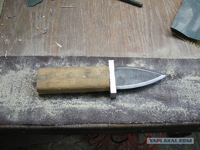 Нож "дурак" для разделки замороженной курицы