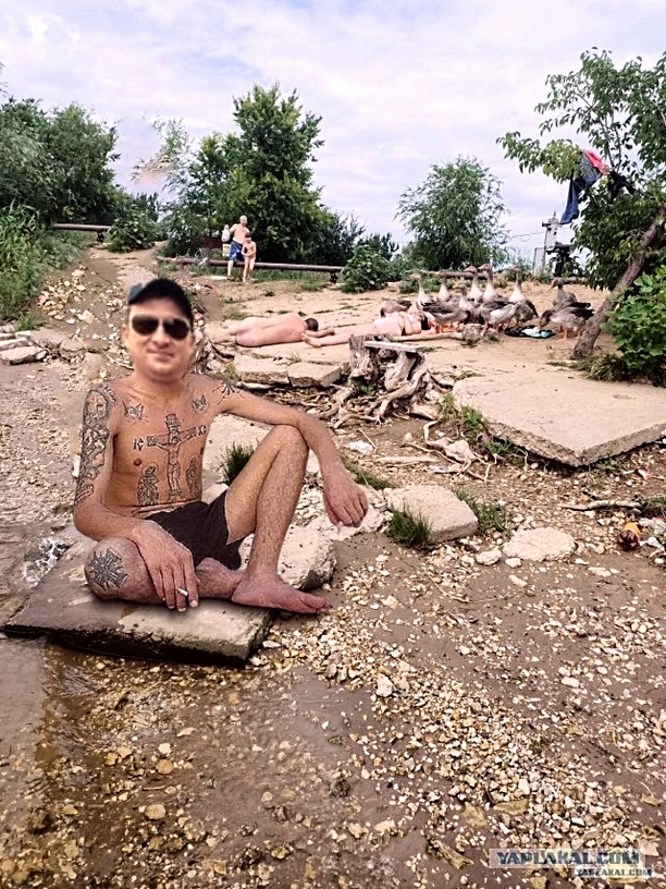Предлагаю пофантазировать, что было...