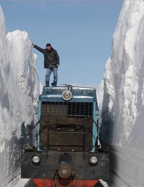 9 самых необычных железнодорожных путей