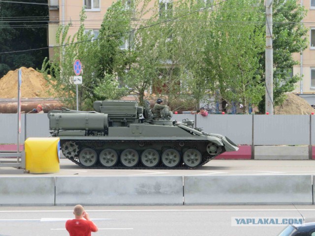 Техника уходит с Парада