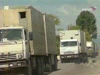 Грамотно увернулся от падающей фуры