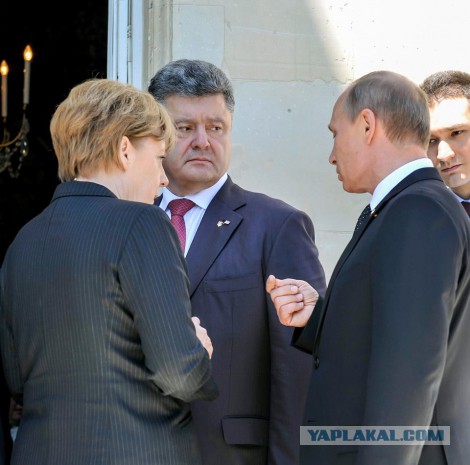 Криками "фашист" встретили Порошенко