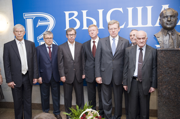 Бывшая МЭР Якутска высказалась про вчерашнего высказывания профессора Высшей школы экономики А.Скопина