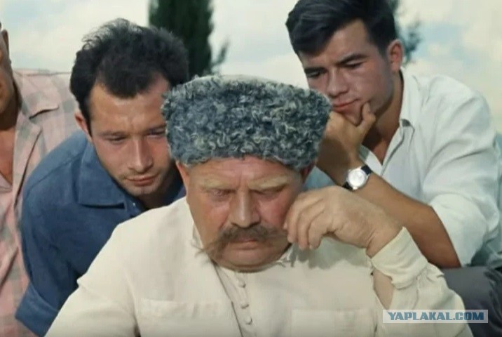 Кто играл водителя в кавказской пленнице