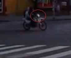 У байкера приступ, или это предсмертные судороги?