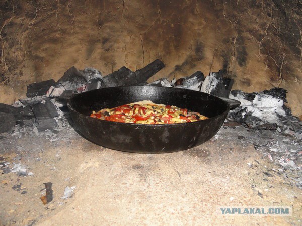 Печь для пиццы. Pizza oven.