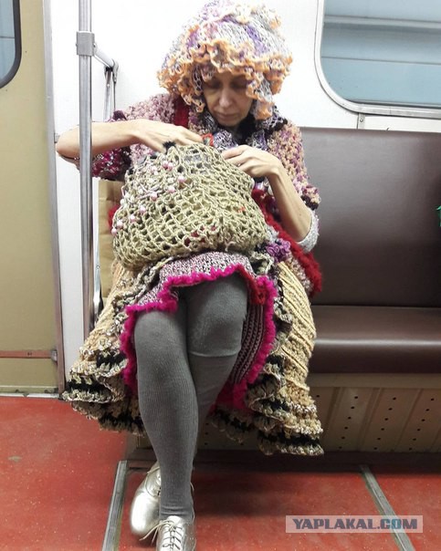 Метро и экстравагантные люди в нем