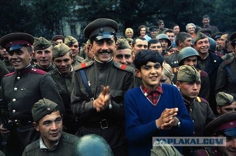 Если бы афиши к фильмам рисовали по названию