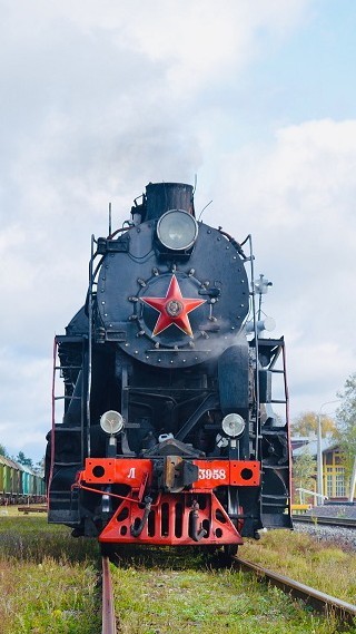 Степаныч, шуруй топку, магазин закрывается!