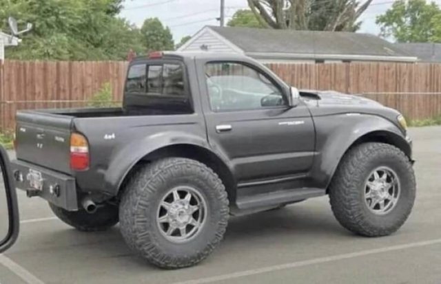 Узкий Jeep