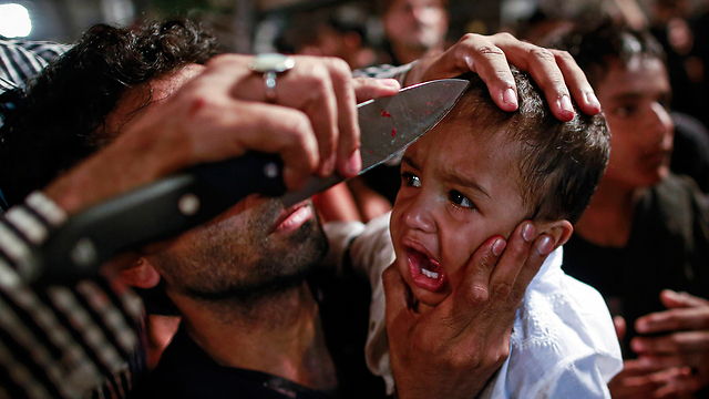 И с ЭТИМИ людьми надо ТОЛЕРАНТНОСТЬ проявлять? 18+