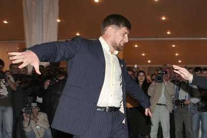 Кадыров пригласил всех на свадьбу