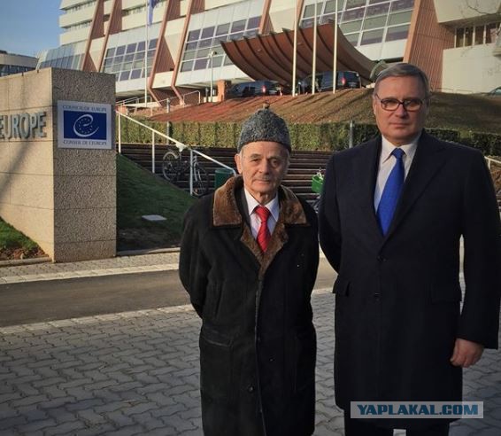 В Москве появились раздетые политики. Граффити такое