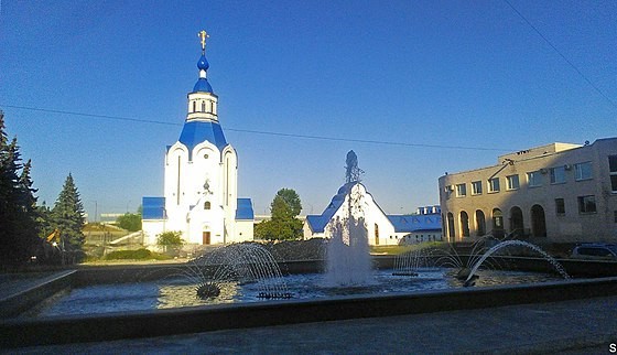 В петербургских Шушарах на месте обещанного 10 лет назад парка жители положили символический болт