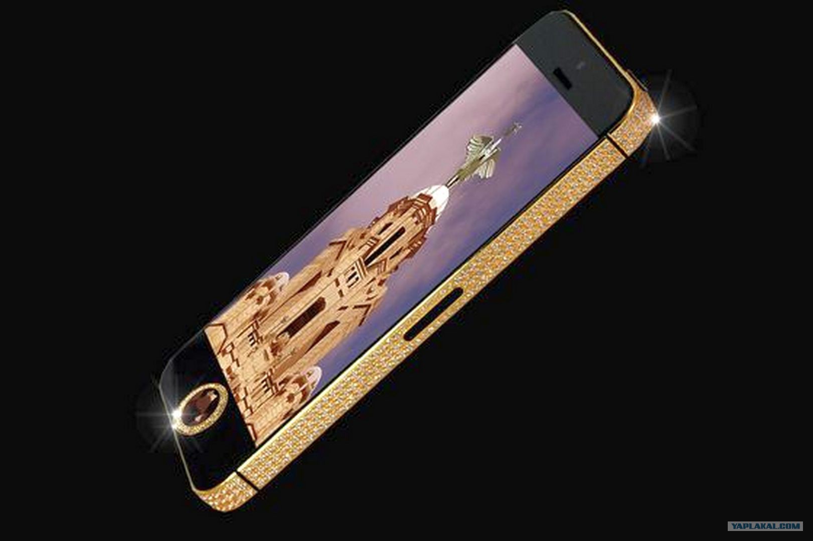 Дорогой телефон в россии. Самый дорогой айфон в мире. Самый дорогой айфон 5 в мире. Самый дорогой телефон iphone в мире. Самый дорогой айфон в мире с бриллиантами.