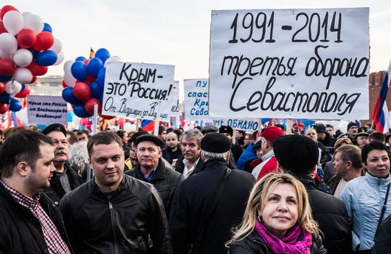 Порошенко назвал Крым военным хабом