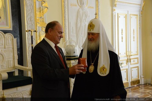 РПЦ предлагает включить в школьную программу Библию, Коран и другие священные тексты. Возрастная маркировка им не нужна