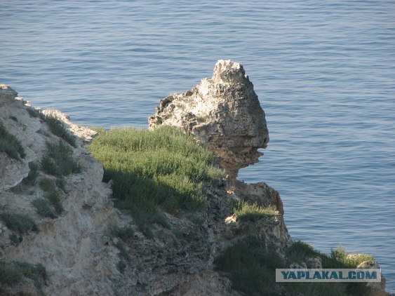 Мыс Тарханкут - самая западная точка Крыма.