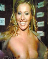 Ксения Собчак снялась полностью обнаженной в купели