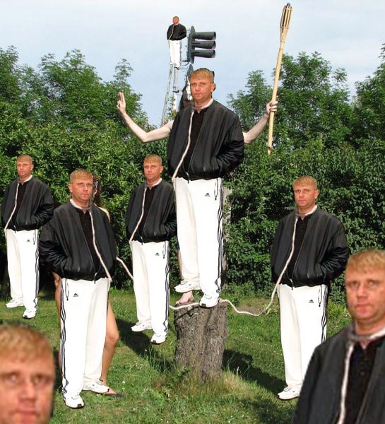 Фотожаба: Канатоходец