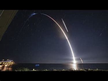 SpaceX Илона Маска вывела на орбиту еще 60 спутников Starlink