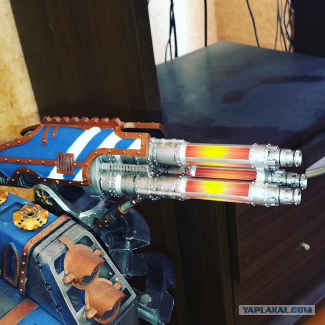 Warlord Titan. Сервиторим потихоньку