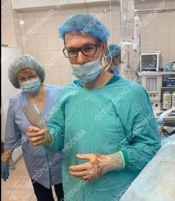 В Красногорке в заднем проходе ануса местного жителя застрял стакан