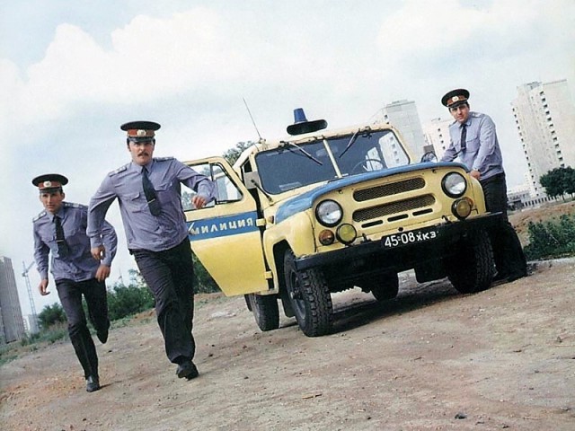 Принять вправо и остановиться: милицейские автомобили в СССР