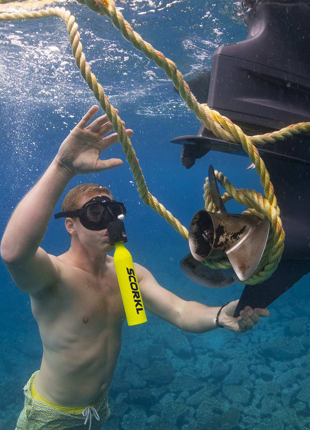 Изобретено простое устройство для подводного плавания