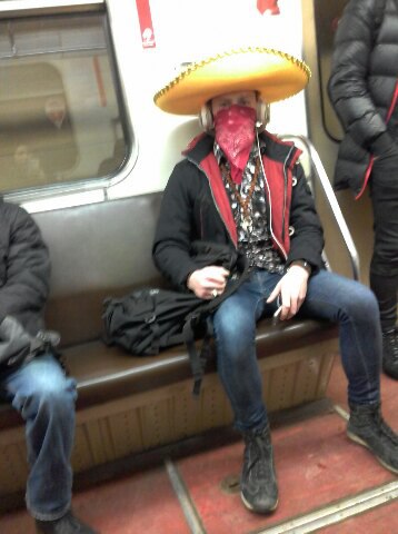 Четкие и непередаваемо модные личности попадаются в метро