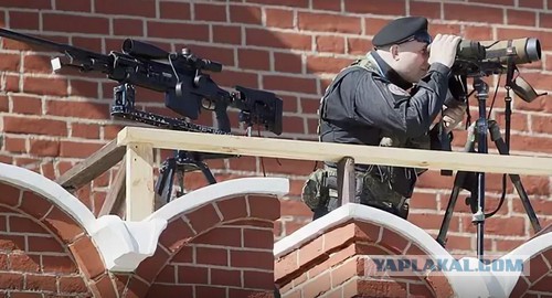 Почему зубцы кремлевской стены имеют такую форму?
