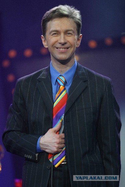 Заступился за девушку